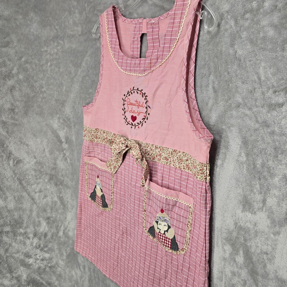 KC Trading Co Apron Women One Size Pink Gingham Embroidered Beautiful Day Kawaii - Picture 12 of 16